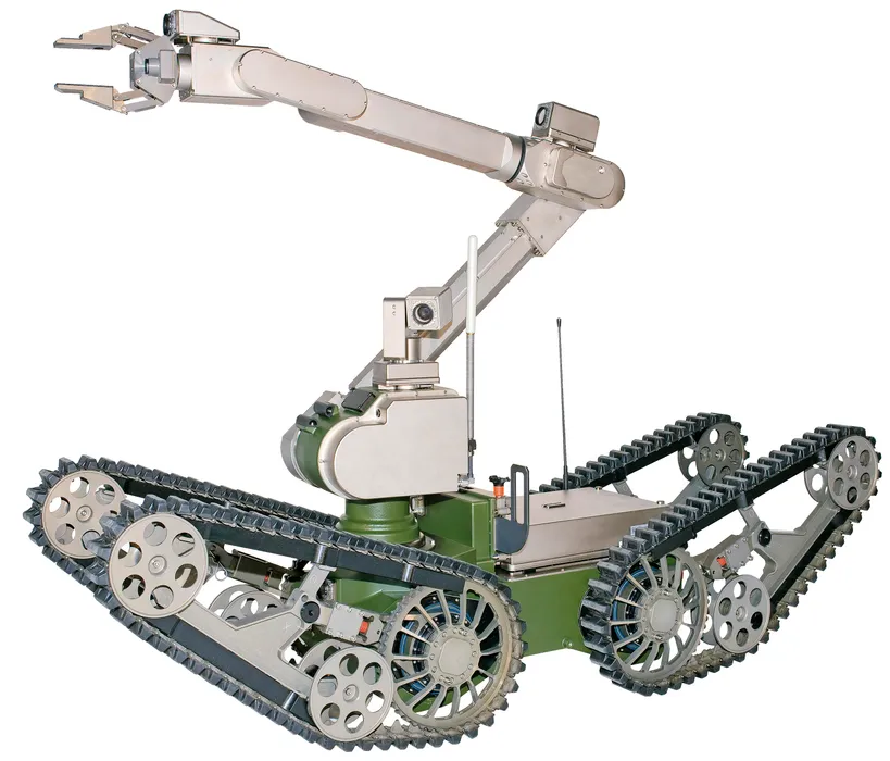 Bild 2: Der telemax PRO ist ein Universalgenie mit beeindruckender Hindernis- und Kletterfähigkeit. Der Fernlenkmanipulator erreicht potentiell gefährliche Objekte selbst in Gepäckfächern oder unter Flugzeugsitzen. (Urheber: Telerob)