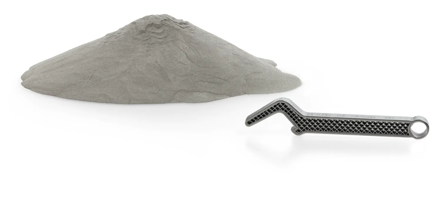 Bild 1:	3D-Drucker bauen auf Basis von CAD-Daten Gegenstände Schicht für Schicht auf, z.B. aus Keramik-, Kunstharz- oder Metallpulver. (Bild: boris adolf photography) 