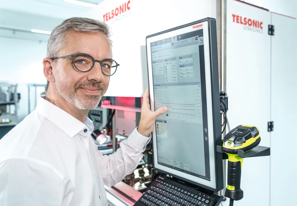 Bild 2:	Lutz Lehmann, Projektleiter Digitalisierung bei Telsonic: „Ich werde meine praktischen Erfahrungen aus der Automobilindustrie in die weitere Digitalisierung der Ultraschall-Systeme einbringen und dazu beitragen, komplexe Methoden und Entwicklungen in praxisgerechte Funktionen zu überführen.“ (Urheber: Telsonic)